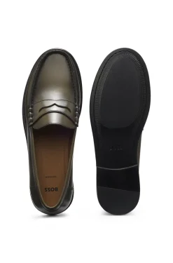 Leather moccasins with penny trim