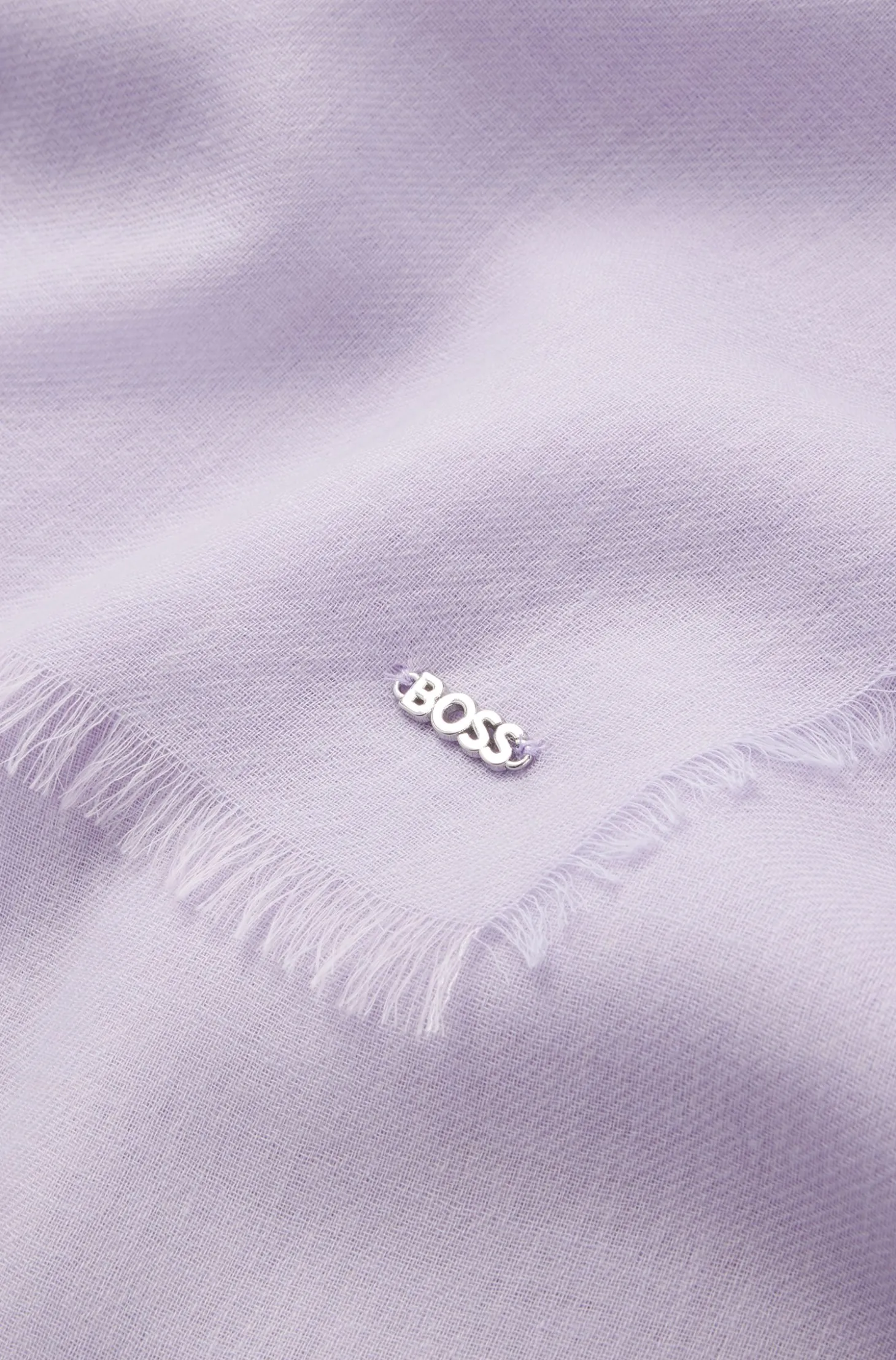 Lightweight wool scarf with fringed trims