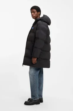 Longline padded coat with a water-repellent finish