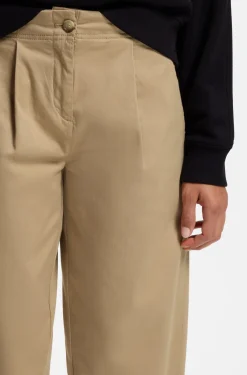 Loose-fit chinos in stretch-cotton twill