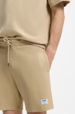 Loose-fit shorts in a waffle-structured cotton blend