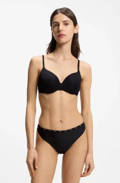 Low-rise briefs with clean finishes