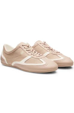 Low-top trainers with leather and suede