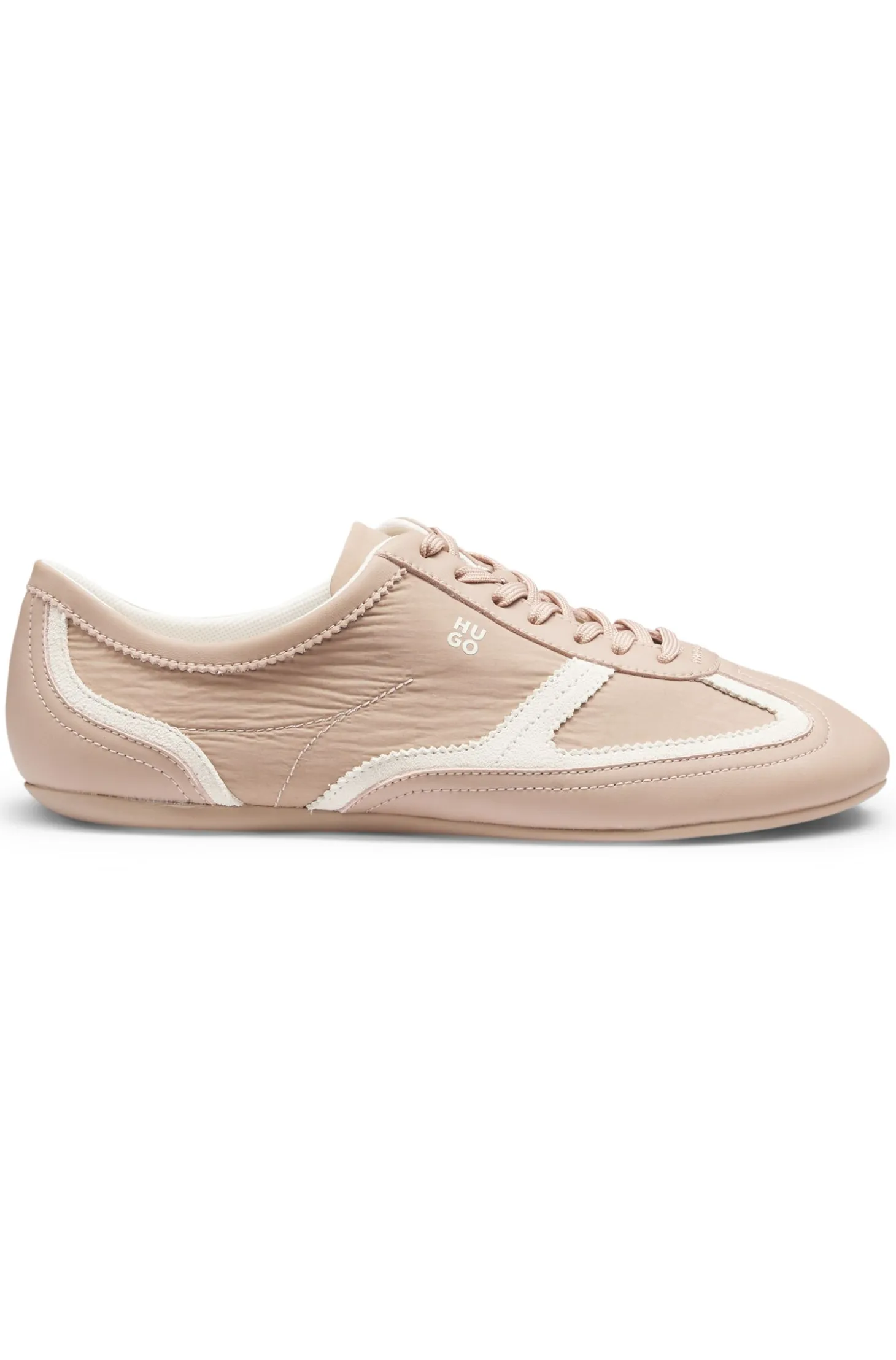 Low-top trainers with leather and suede