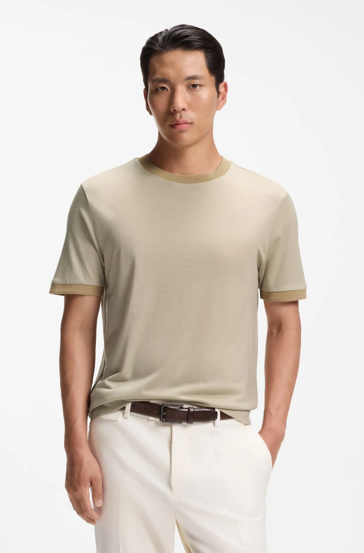 Luxe travel wool T-shirt with FK collar