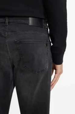 Maine regular-fit jeans in black super-stretch denim