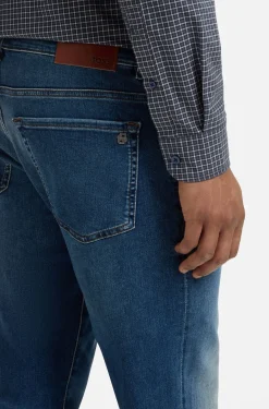 Maine regular-fit jeans in soft-motion denim