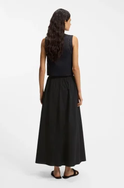 Maxi skirt in cotton poplin with eyelet belt