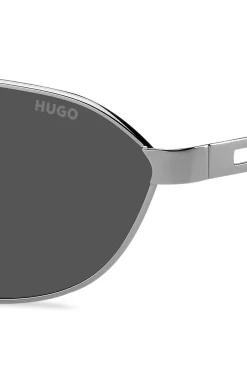 Metal sunglasses with cut-out logo