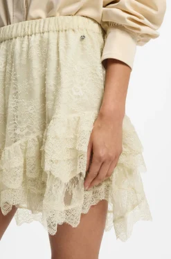 Mini skort in ruffled lace
