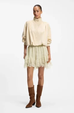 Mini skort in ruffled lace