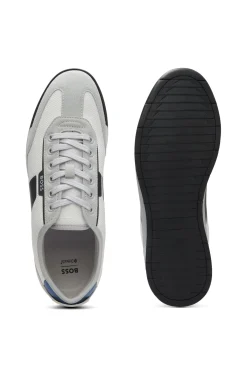 Mixed-material trainers with ridged outsole