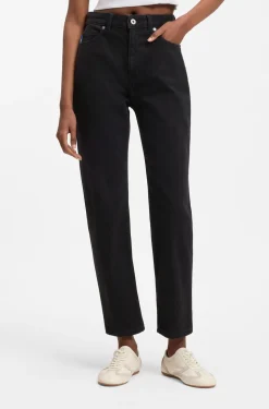 Mom jeans in black stretch denim
