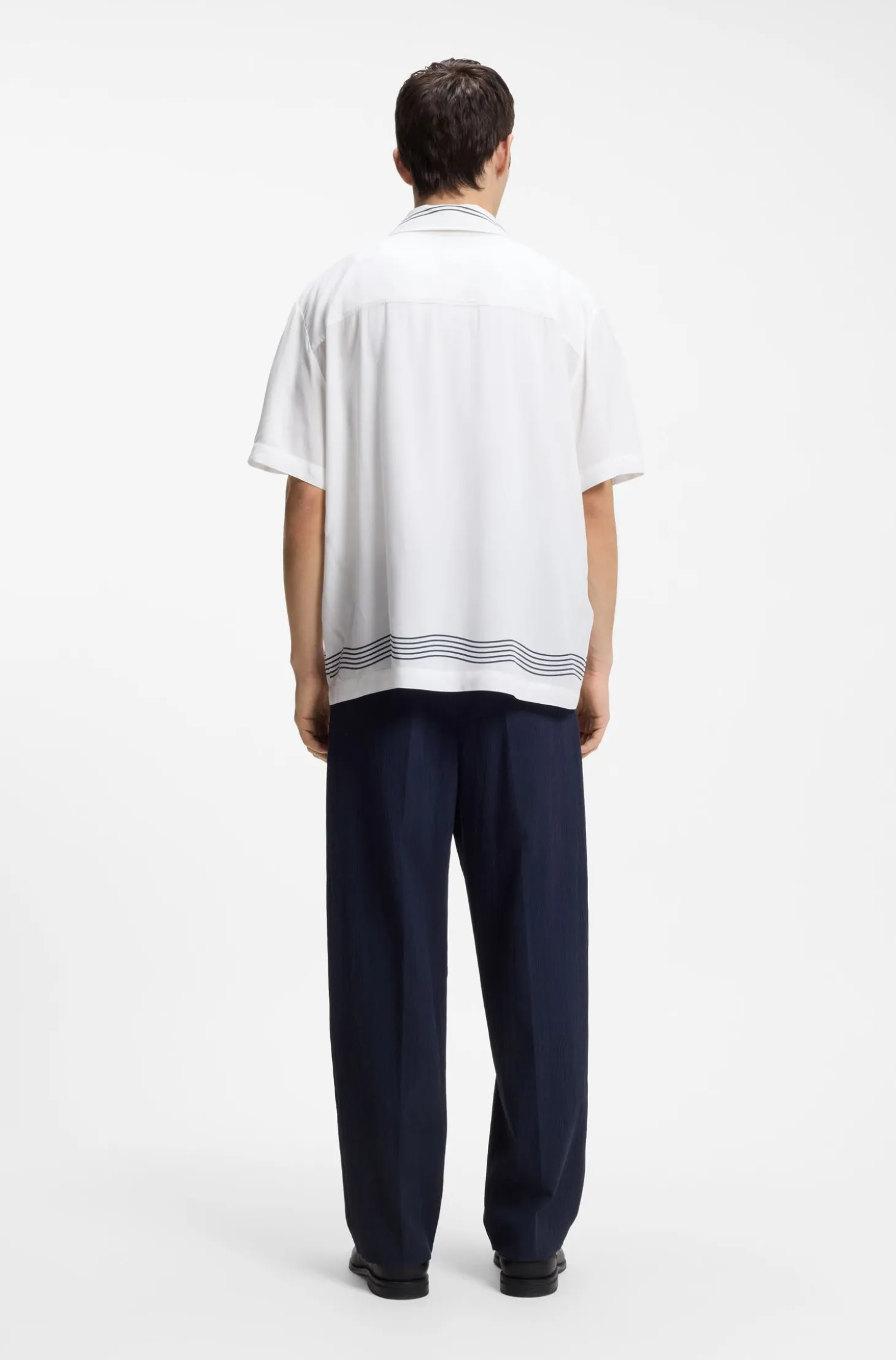 Oversized-fit printed shirt with camp collar