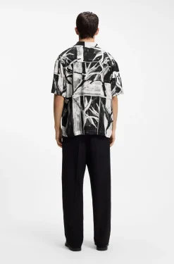 Oversized-fit printed shirt with camp collar