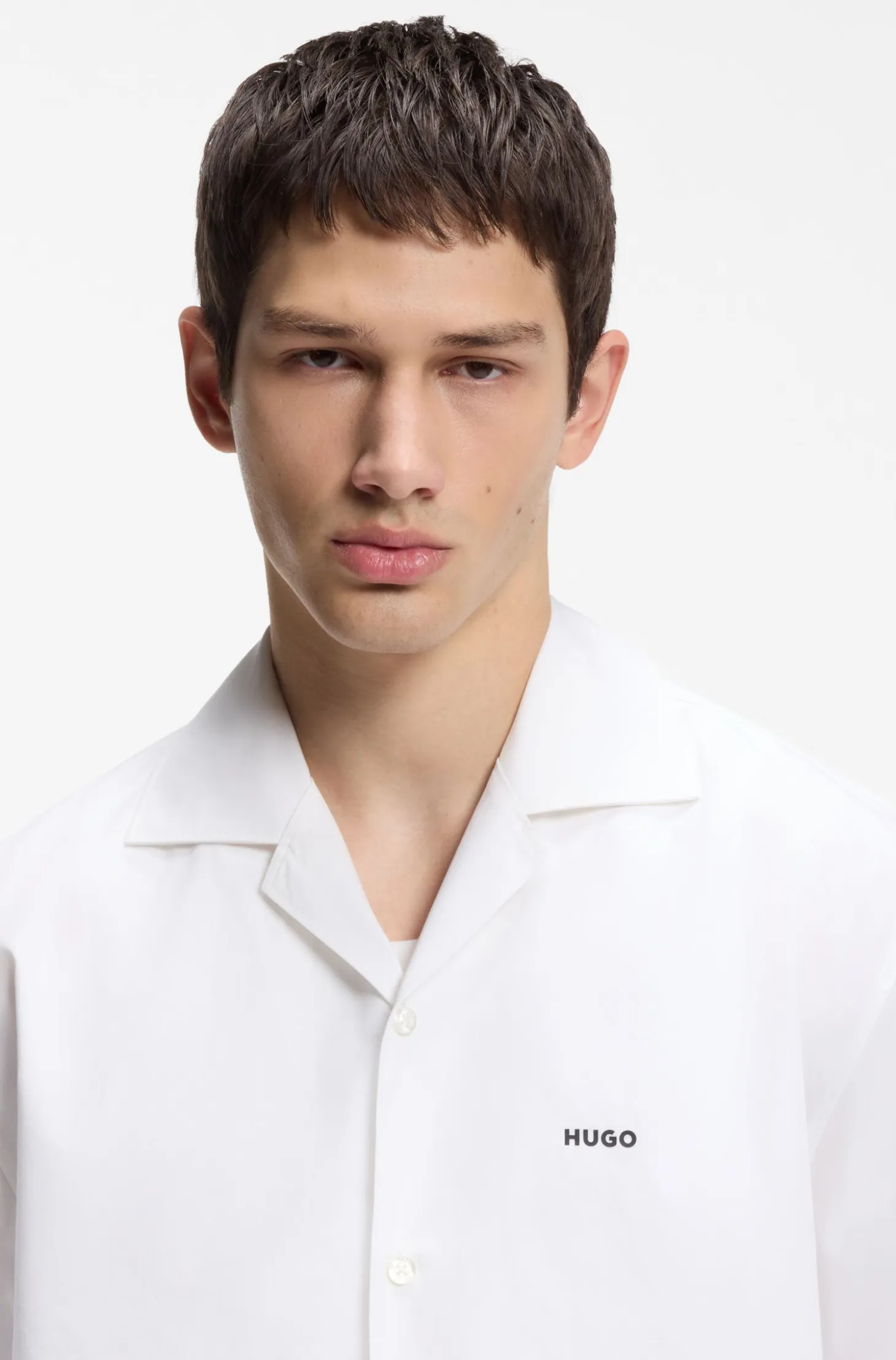 Oversized-fit shirt in paper-touch cotton