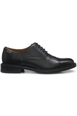 Oxford shoes in grained leather with cap toe