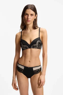 Padded bra in lace and mesh