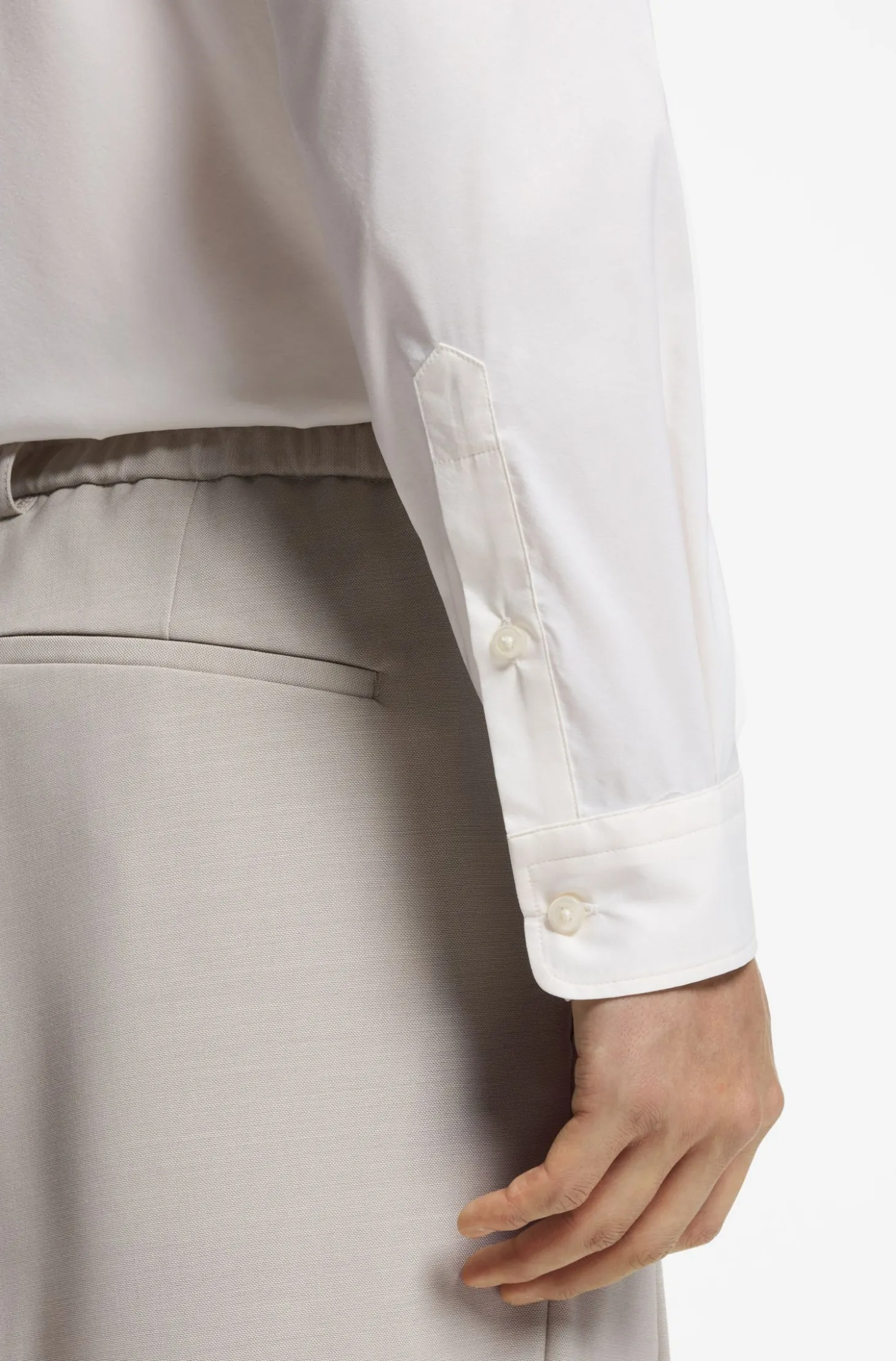 Performance regular-fit shirt with micro pattern