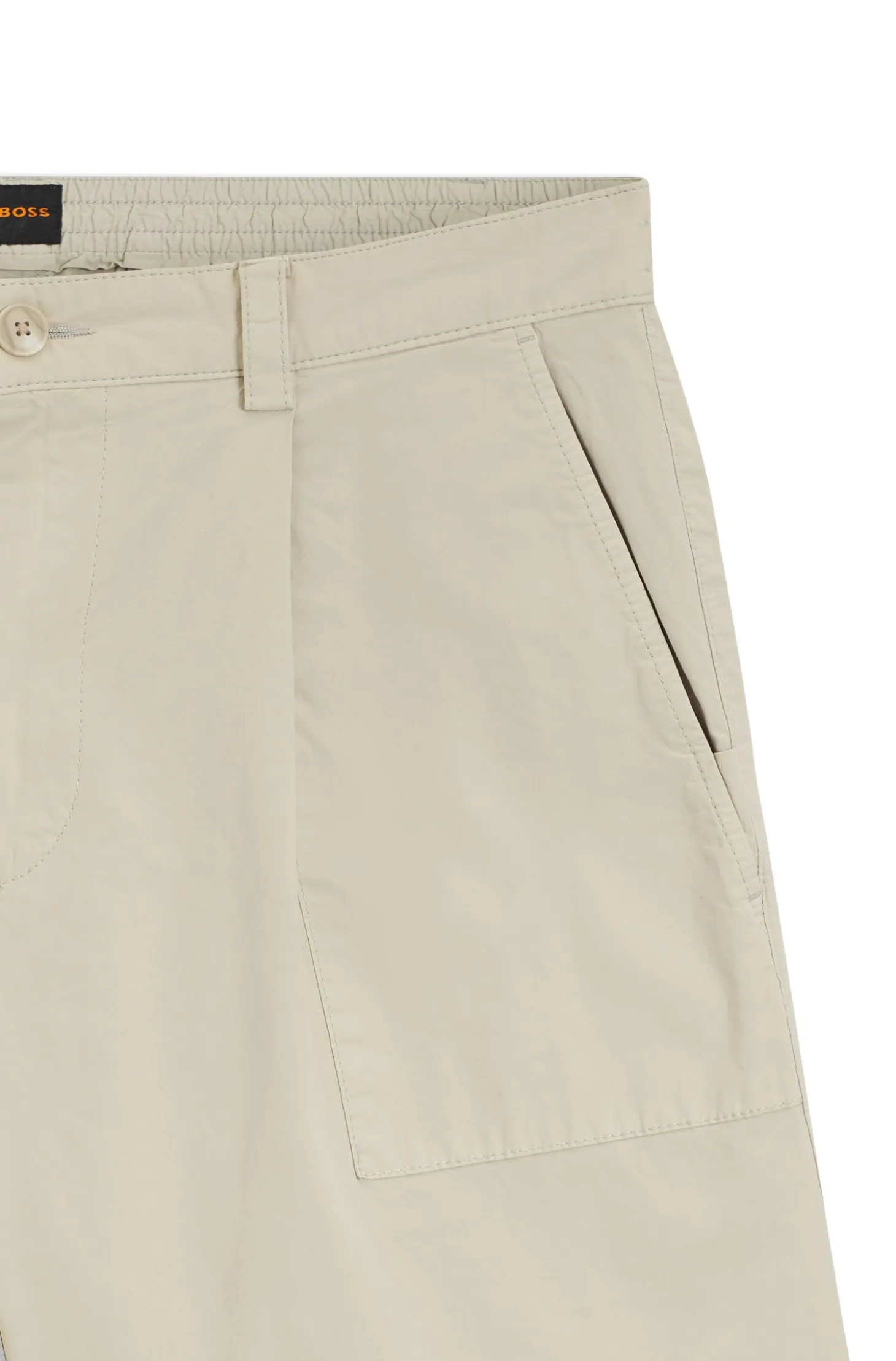 Pleated shorts with comfort waistband