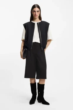 Regular-fit Bermuda trousers with flared leg