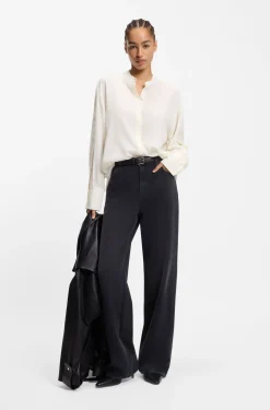 Regular-fit blouse in sandwashed silk with adjustable cuffs