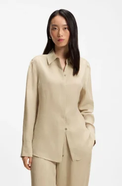 Regular-fit blouse with concealed closure