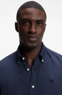 Regular-fit button-down shirt in linen