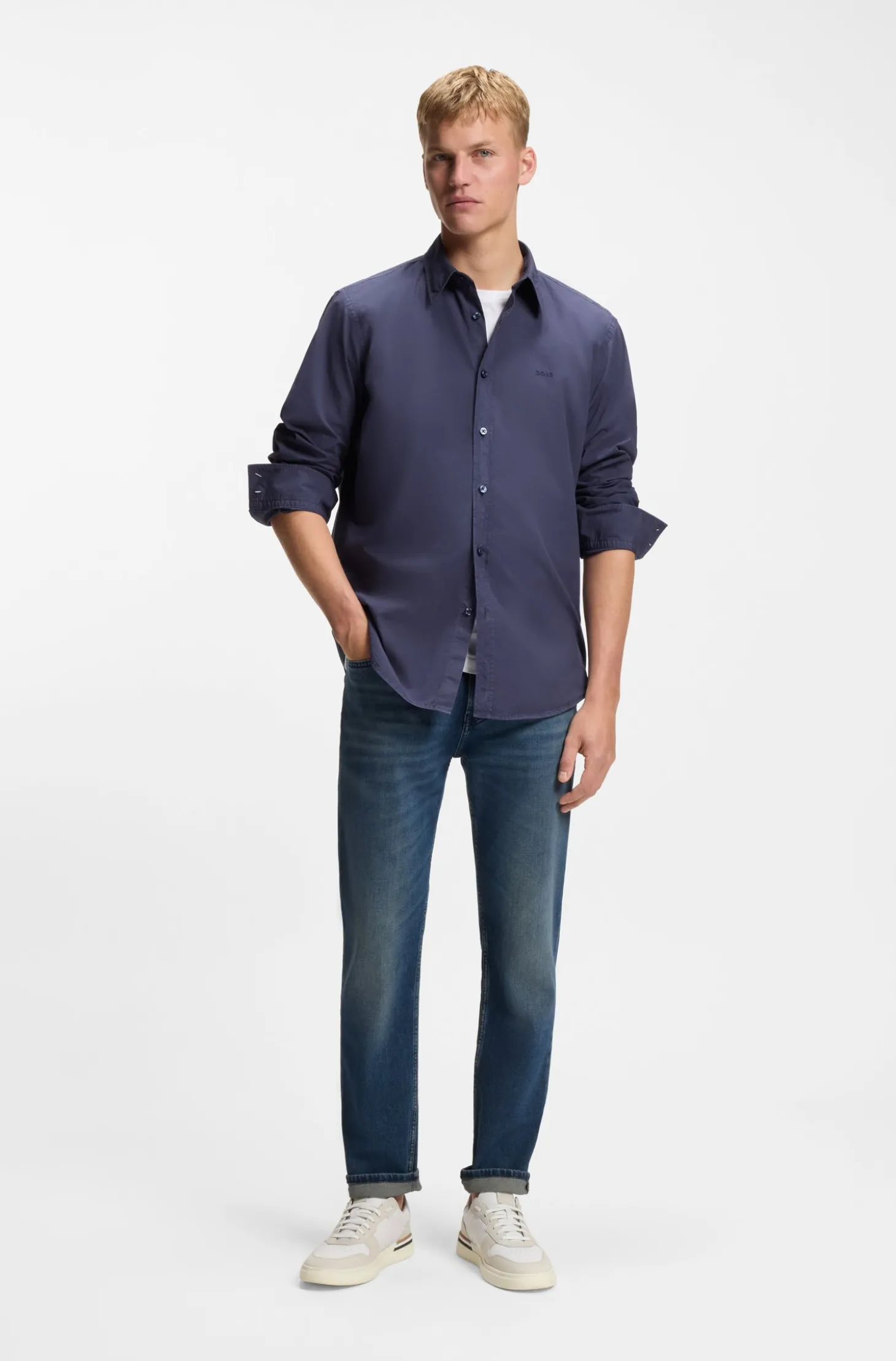 Regular-fit shirt in cotton poplin with embroidered logo