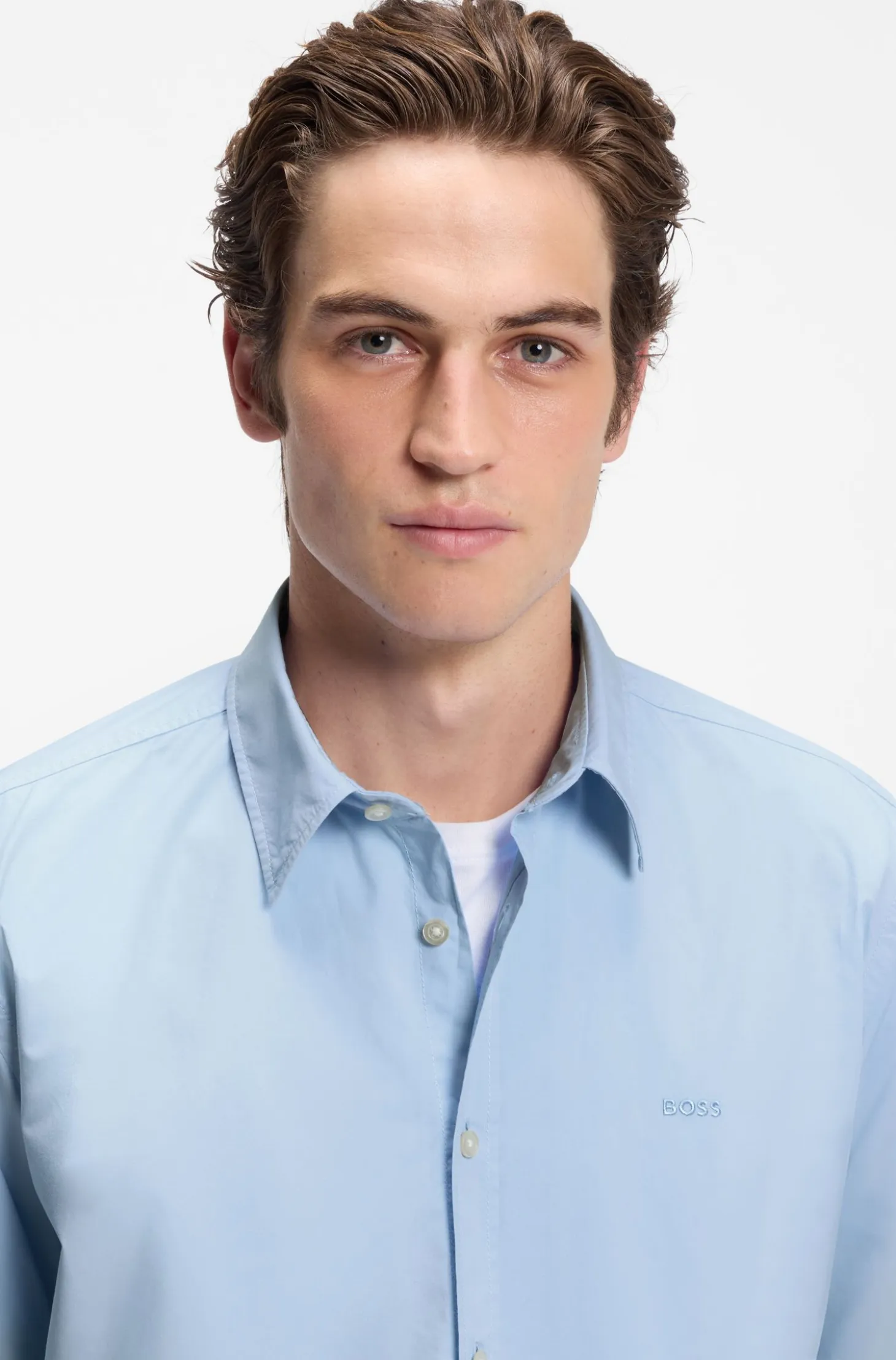 Regular-fit shirt in cotton poplin with embroidered logo