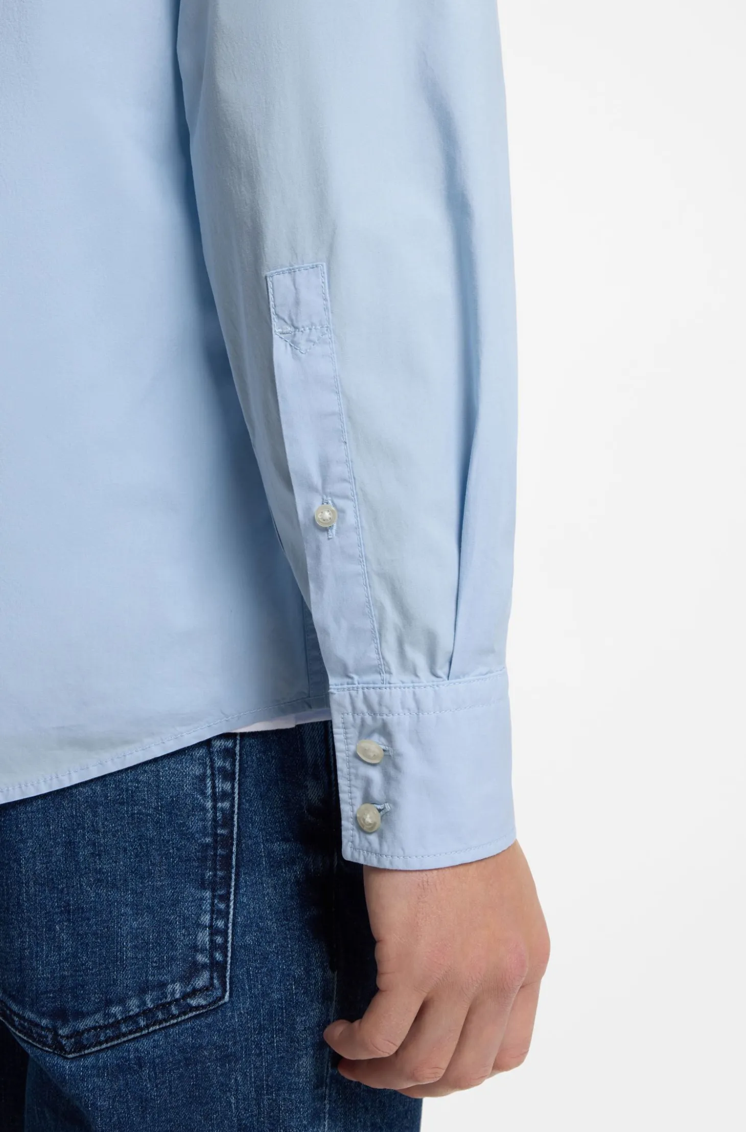 Regular-fit shirt in cotton poplin with embroidered logo