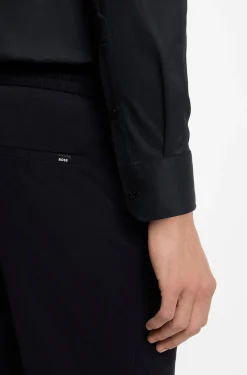 Regular-fit shirt in performance-stretch twill