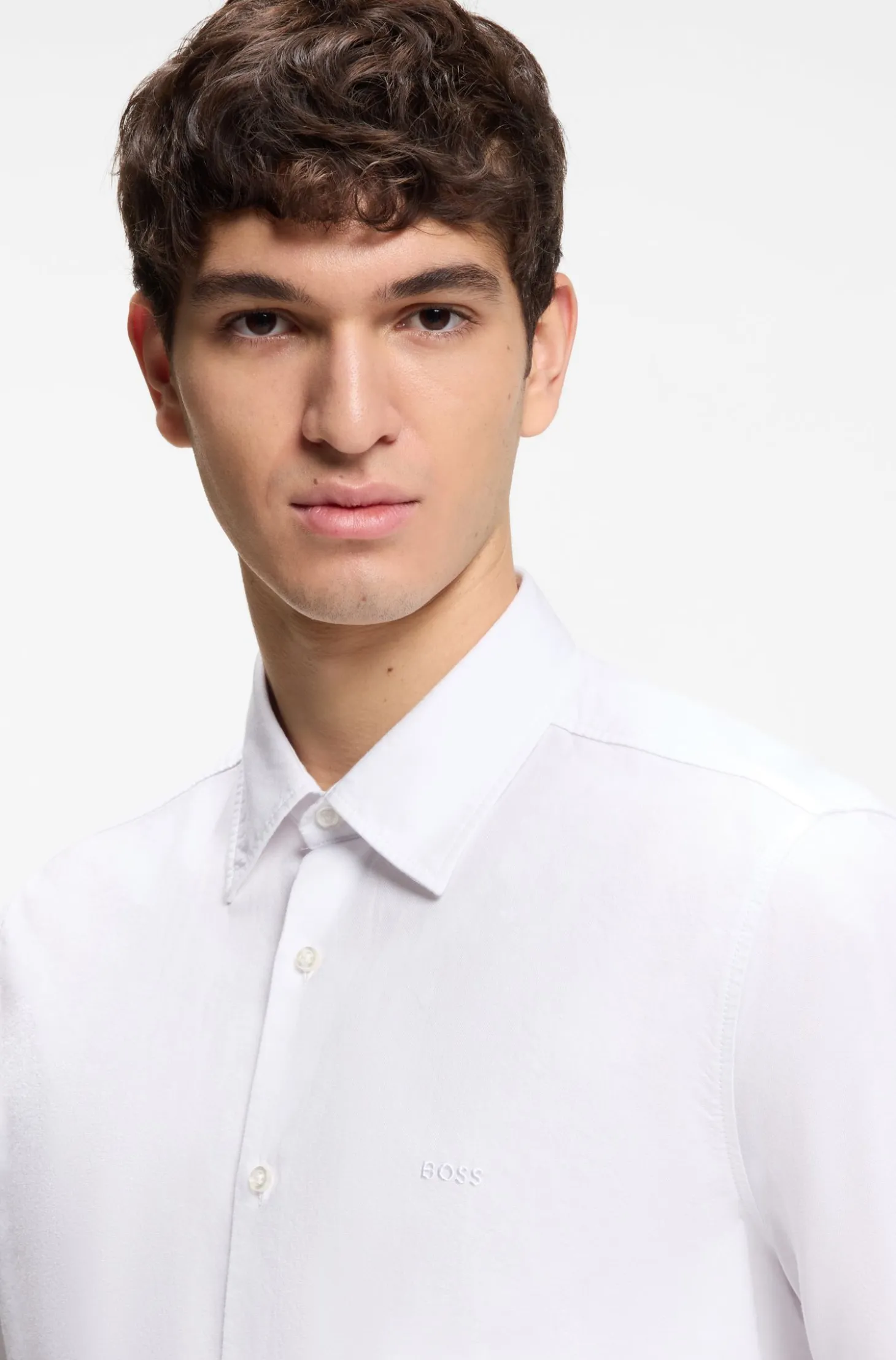 Regular-fit shirt in soft-washed Oxford cotton