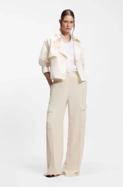 Regular-fit trousers in crepe with cargo pockets