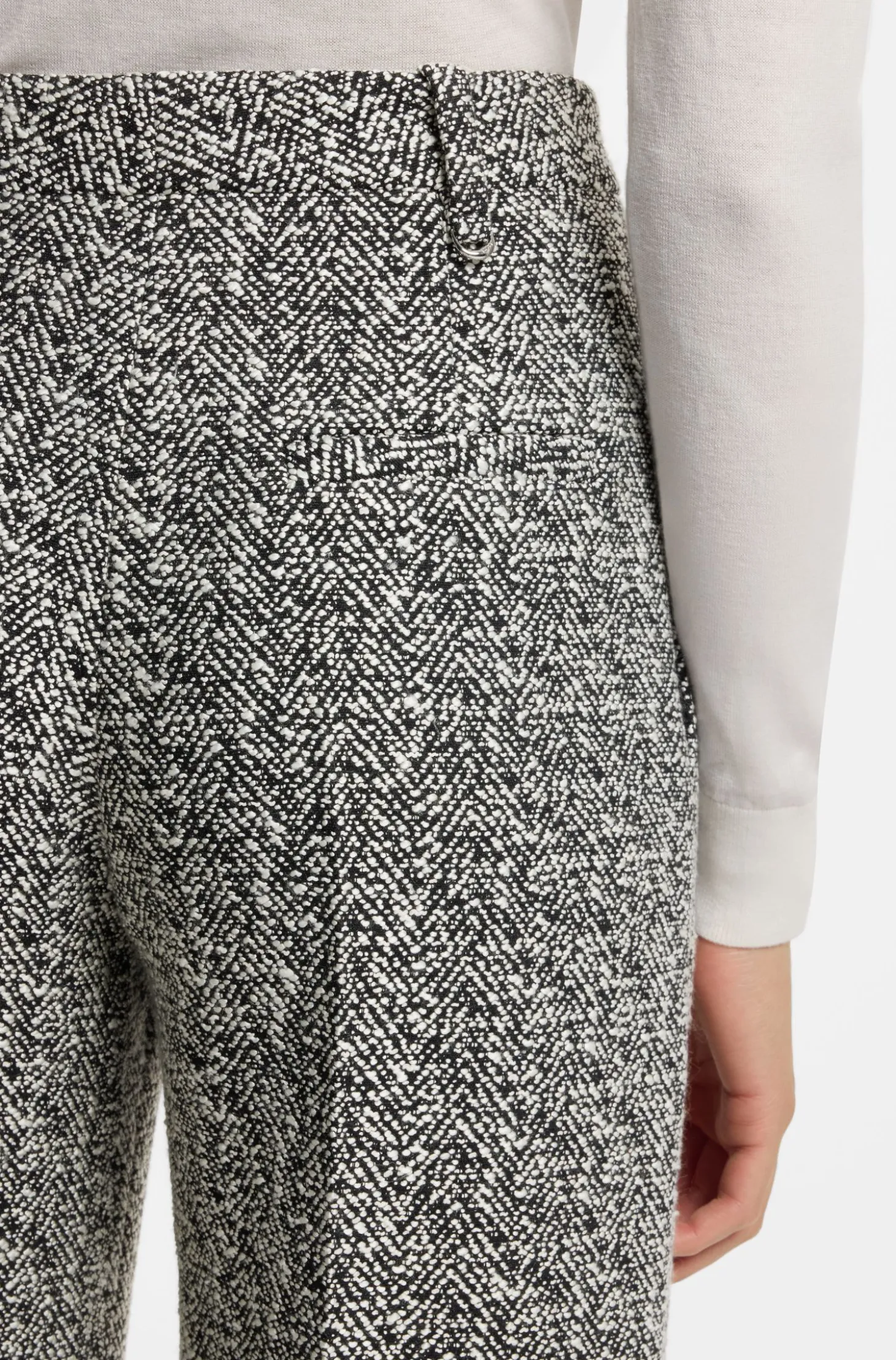 Regular-fit trousers in stretch herringbone fabric