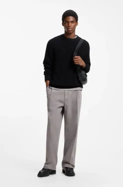 Relaxed-fit cotton sweater with raglan sleeves