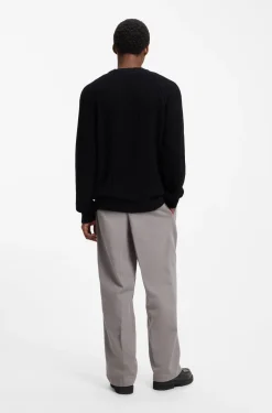 Relaxed-fit cotton sweater with raglan sleeves