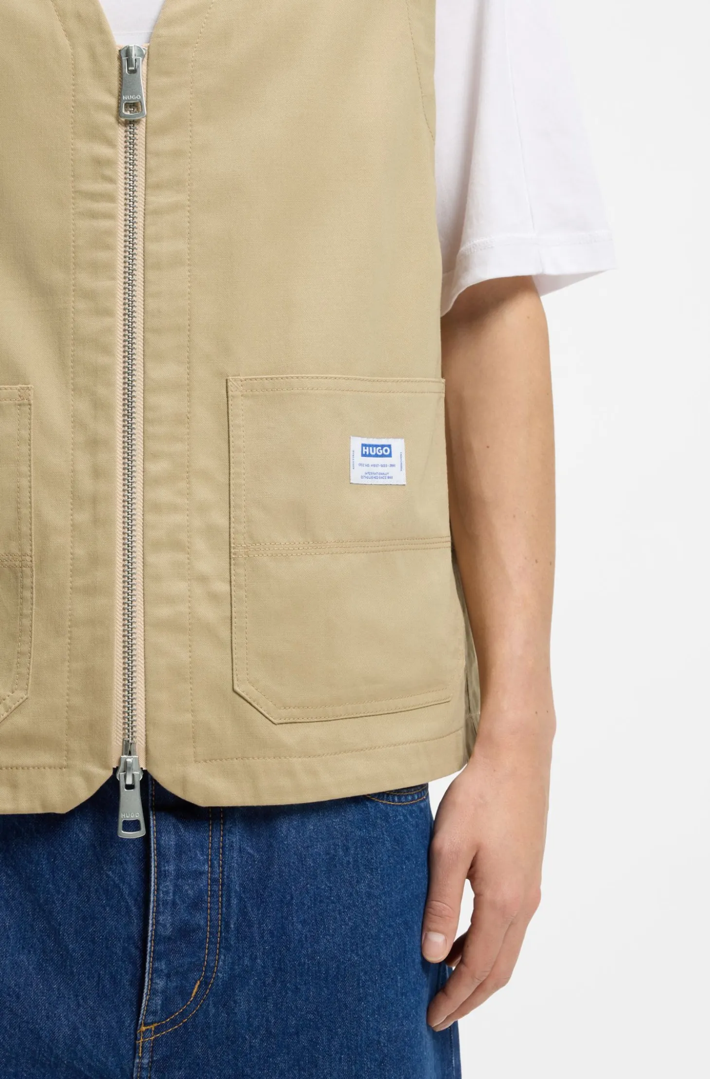 Relaxed-fit gilet in mercerised cotton