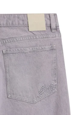 Relaxed-fit jeans with wide leg