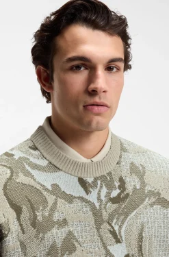 Relaxed-fit sweater with jacquard-knit pattern