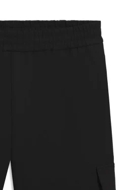 Relaxed-fit trousers with cargo pockets