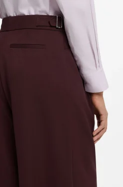 Relaxed-fit trousers with wide leg