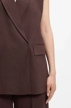 Relaxed-fit vest in a linen blend