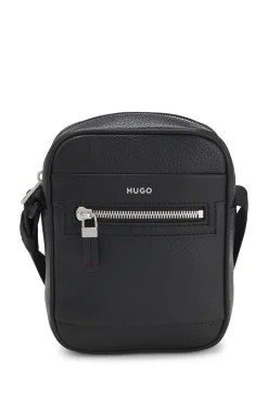 Reporter bag with hardware trims