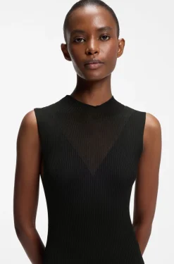 Ribbed dress with colour-blocked effect