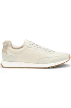Running-inspired trainers with zigzag detailing