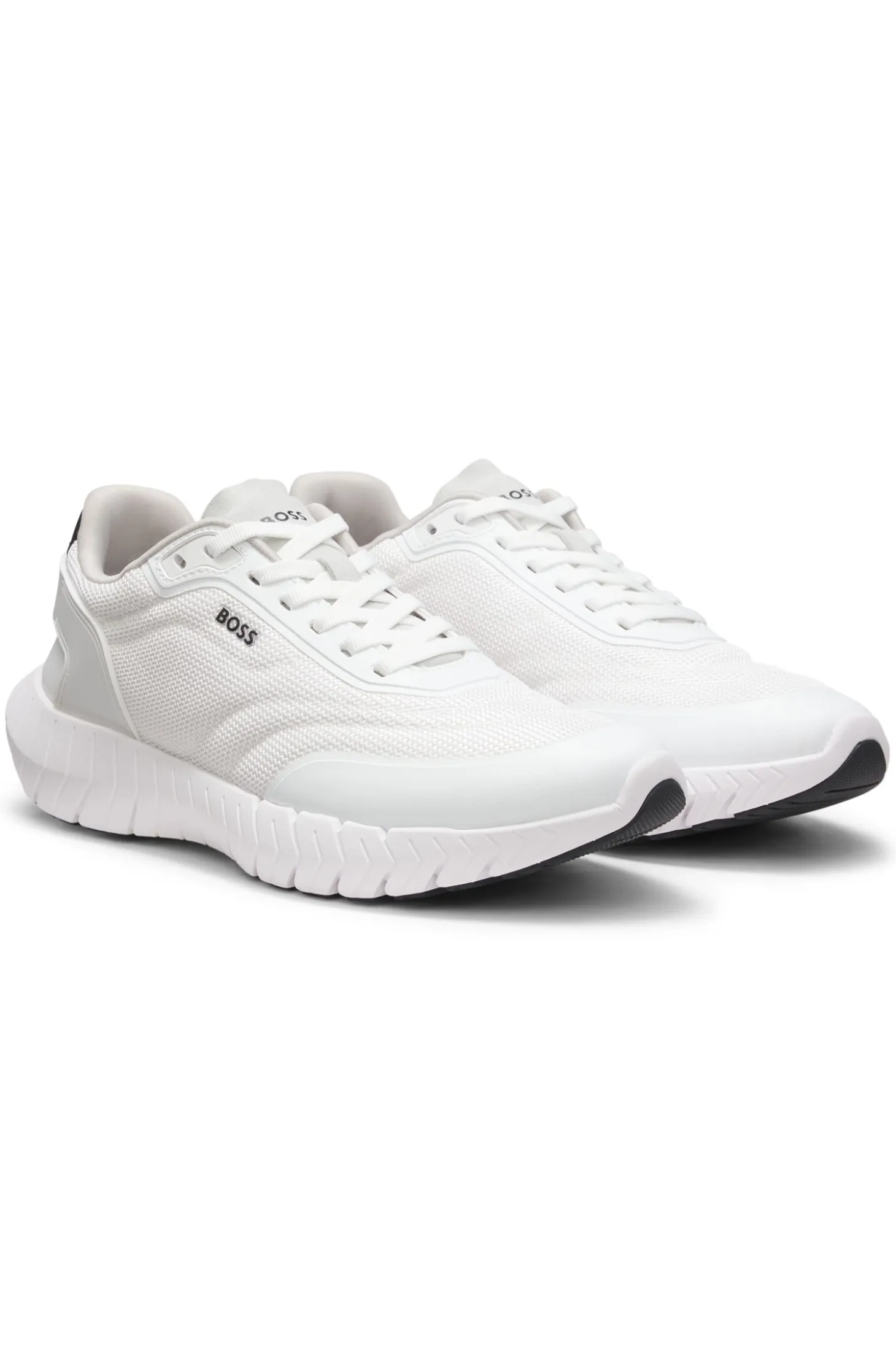 Running trainers with leather trims