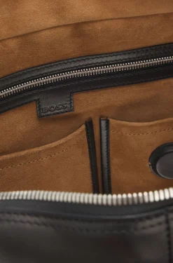 Runway holdall in leather with embossed logo