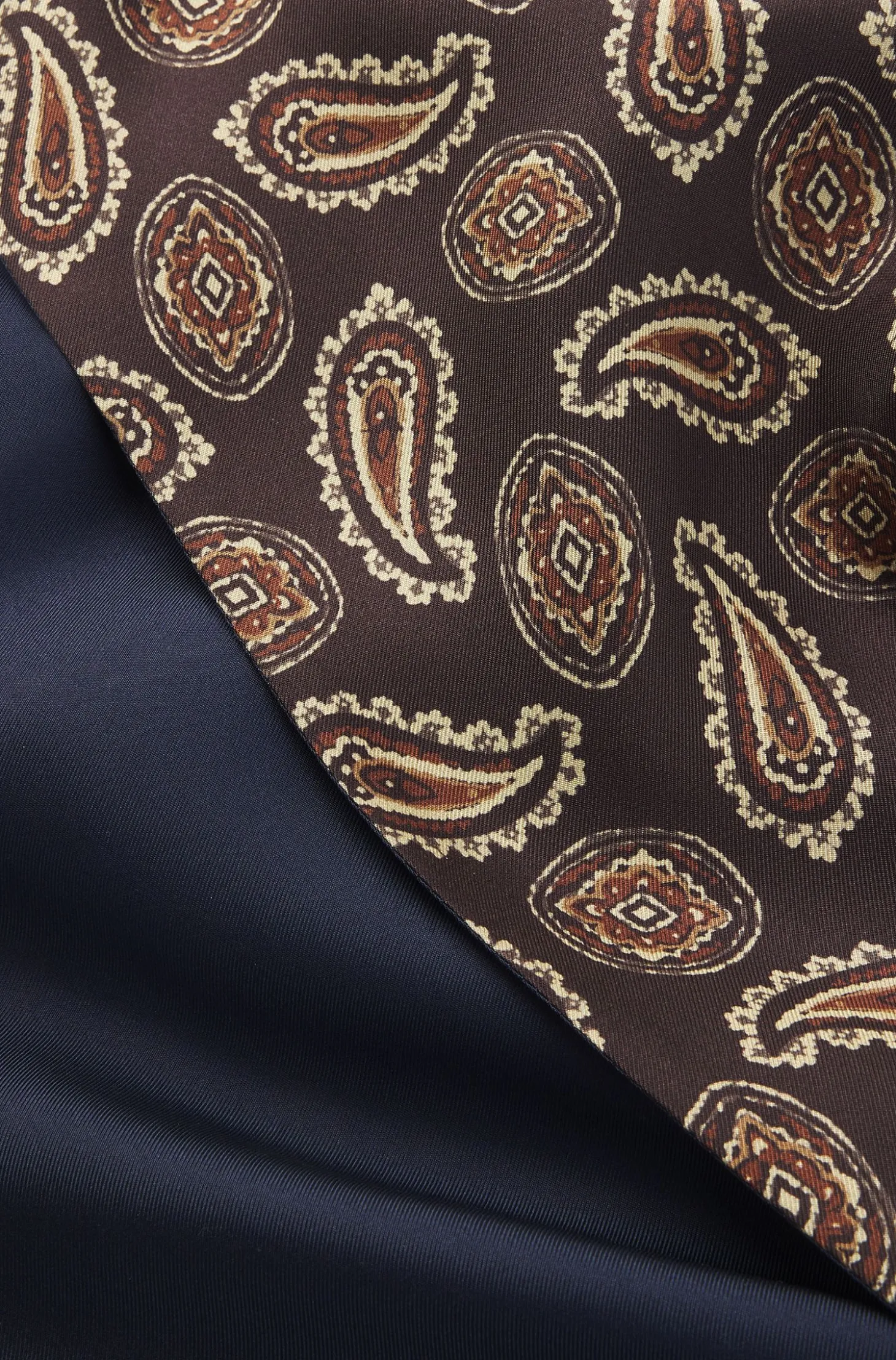Runway neckwear gift set in silk