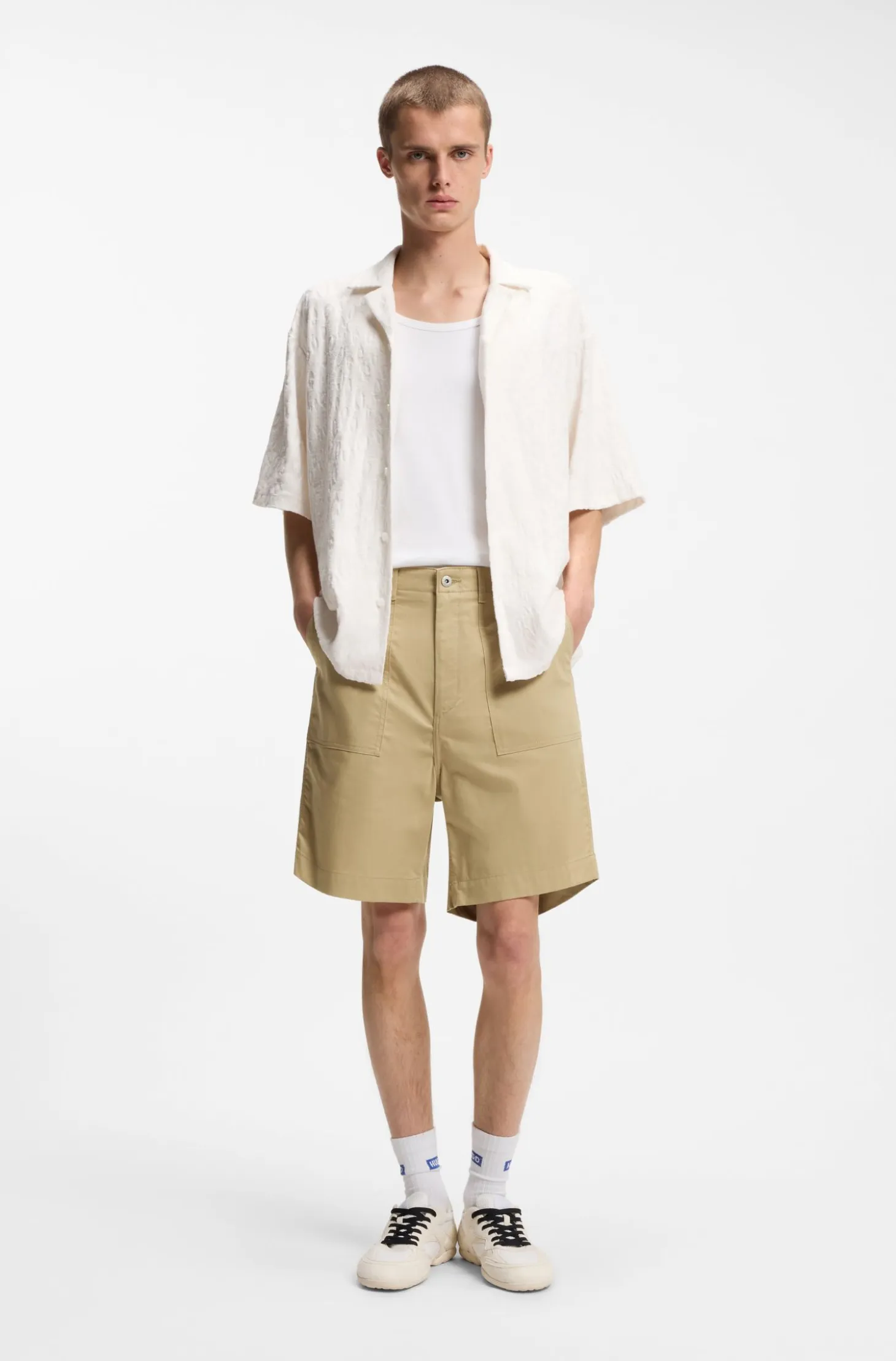 Shorts in mercerised cotton canvas
